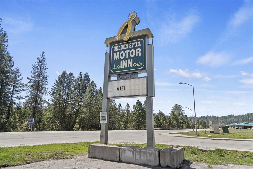 924 W Highway 2, Newport, WA for Sale