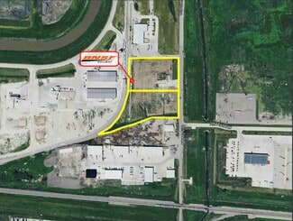 West Fargo, ND Commercial Land - 702 9th Ave
