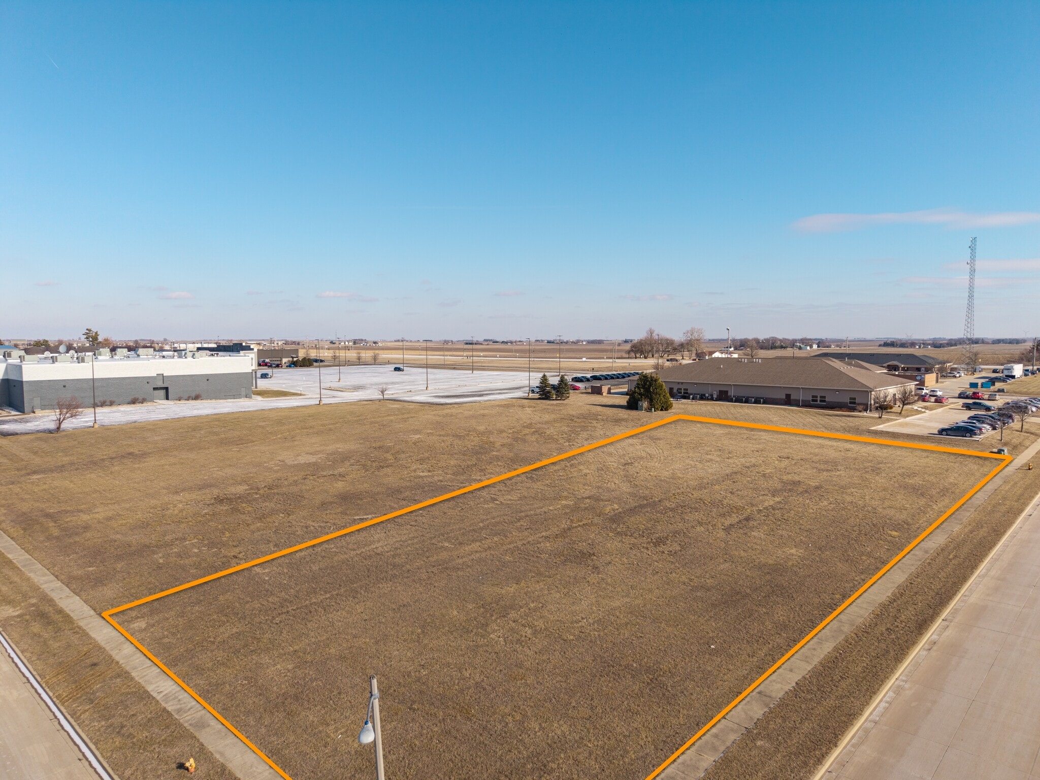 4114 Wicker Rd, Bloomington, IL for Sale