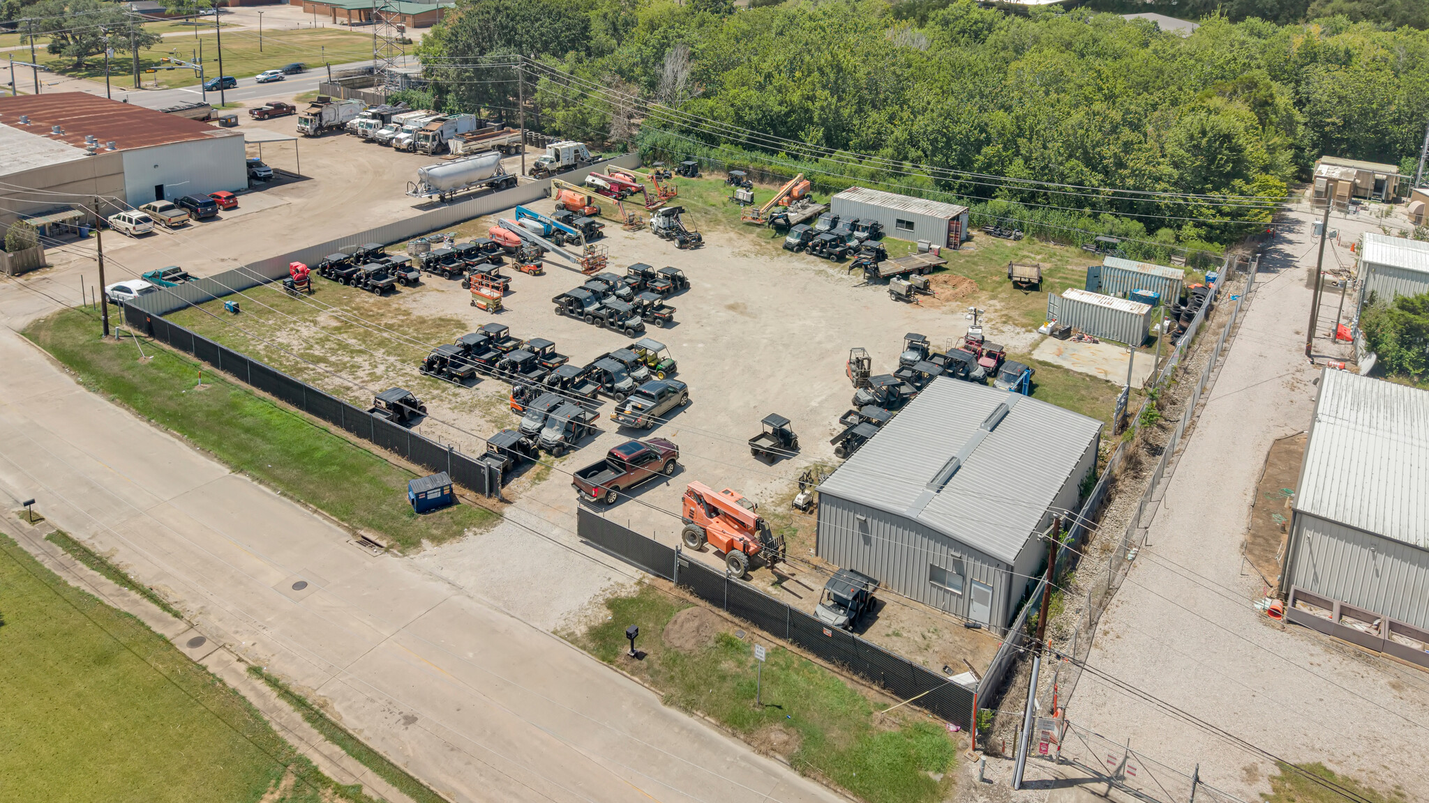 201 N Walker St, Angleton, TX for Sale