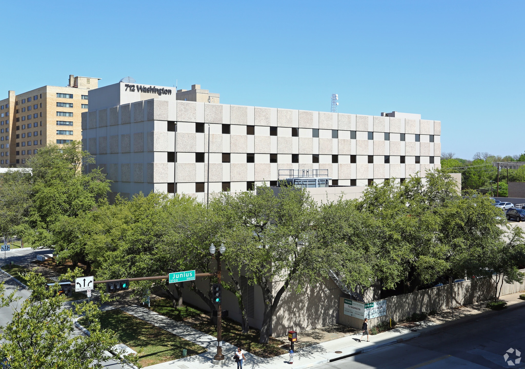 712 N Washington Ave, Dallas, TX for Rent