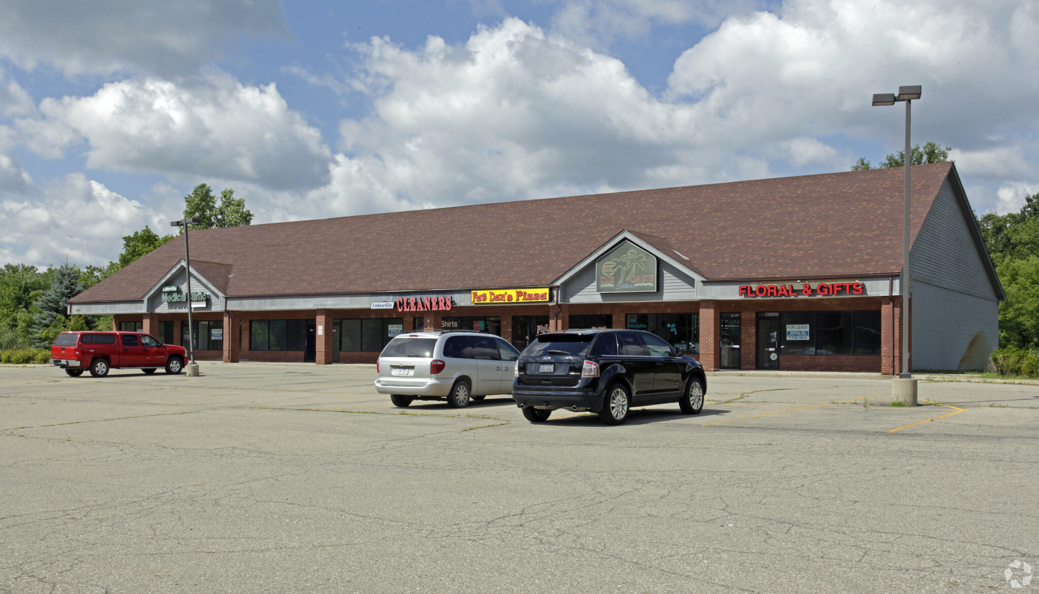 705-719 Rochester Rd, Leonard, MI for Rent