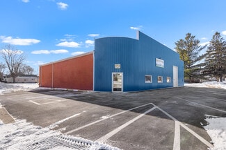 Lena, IL Retail - 502 N Schuyler St