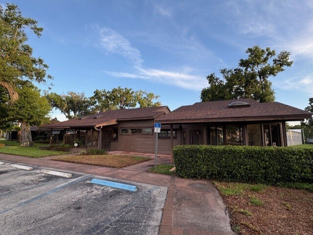 101-110 Southern Oaks Dr & Thonotosassa Rd & Baker St, Plant City, FL for Rent