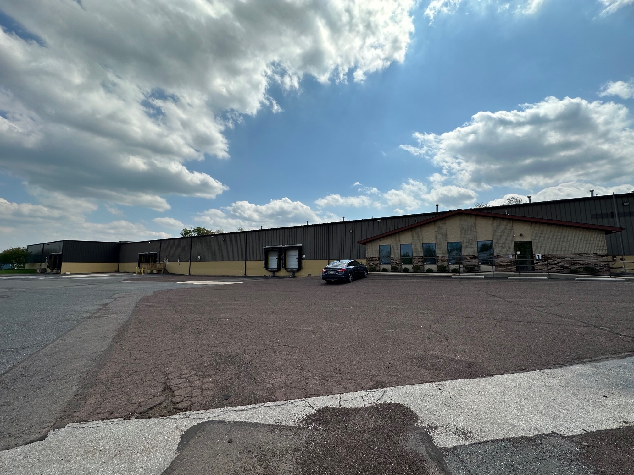 5 Iron Bridge Dr Collegeville, PA 19426 Industrial Property for Lease