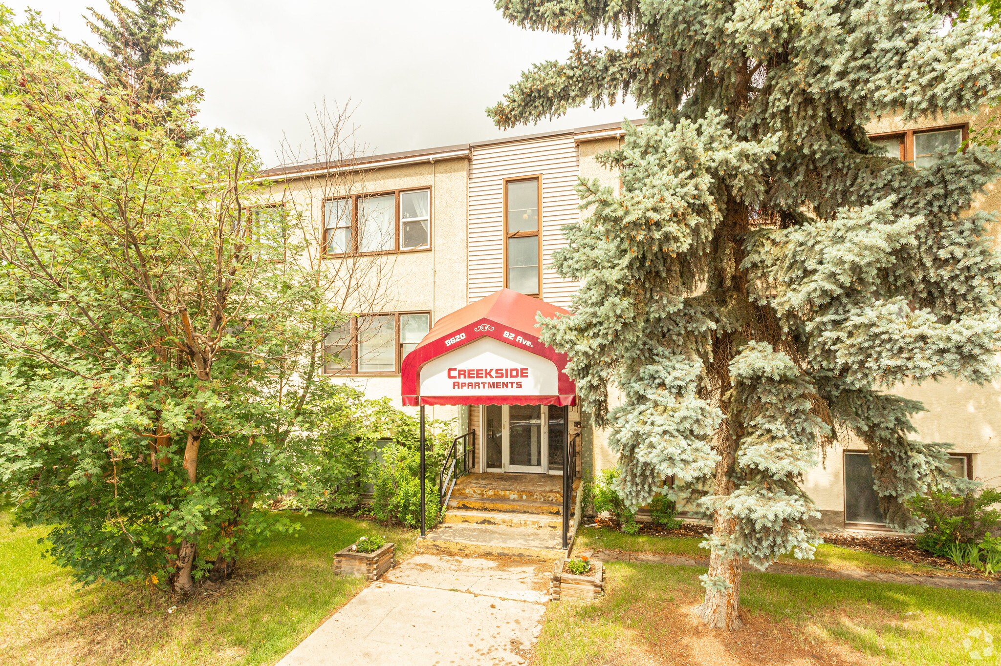 9620 82nd Ave NW, Edmonton, AB for Sale