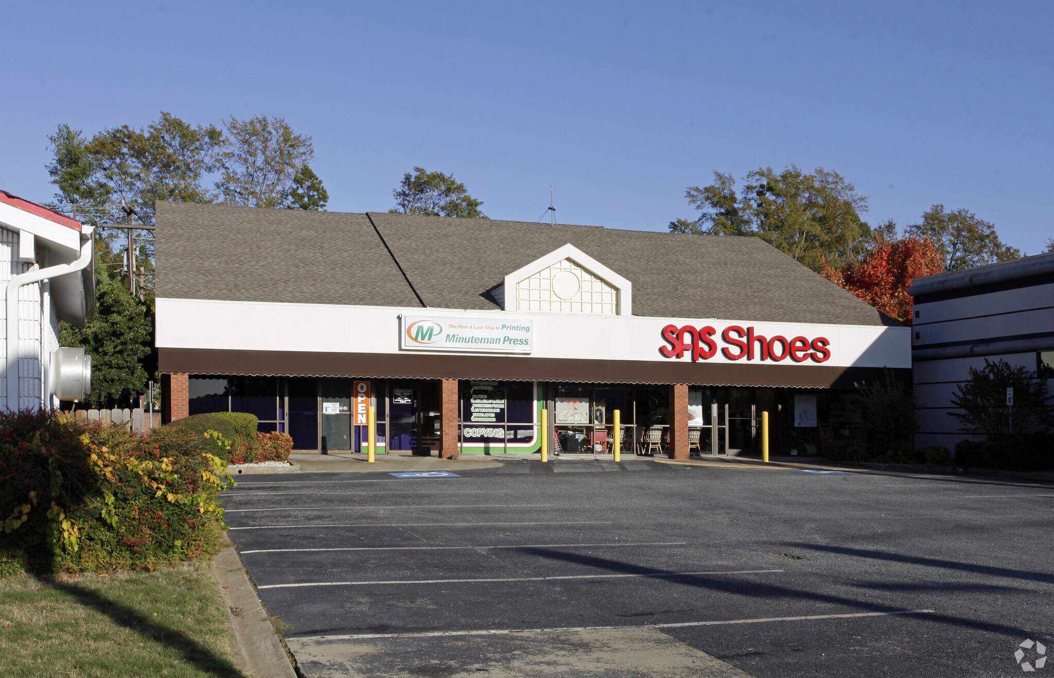3308 N Main St Anderson, SC 29621 Retail Property for Lease on