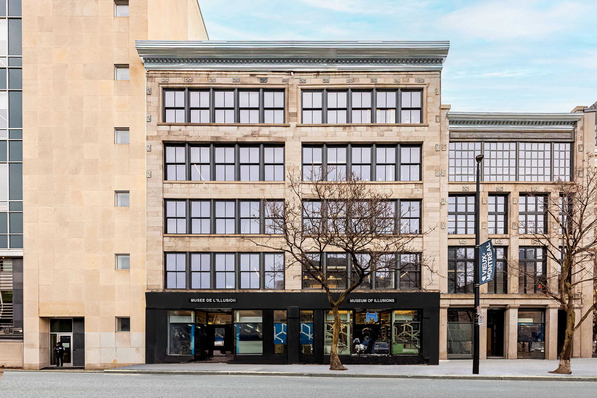 44-54 Rue Saint-Antoine O, Montréal, QC for Rent