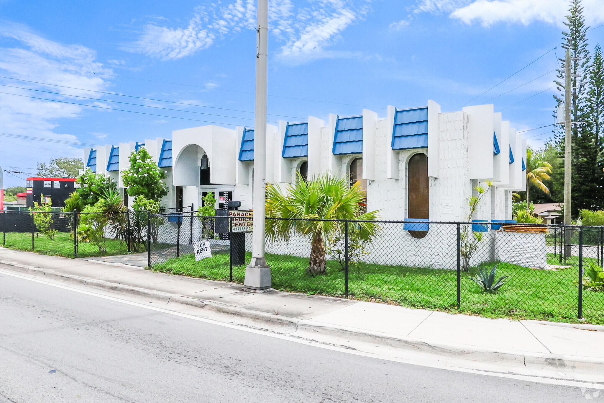 14205 W Dixie Hwy, North Miami, FL for Sale