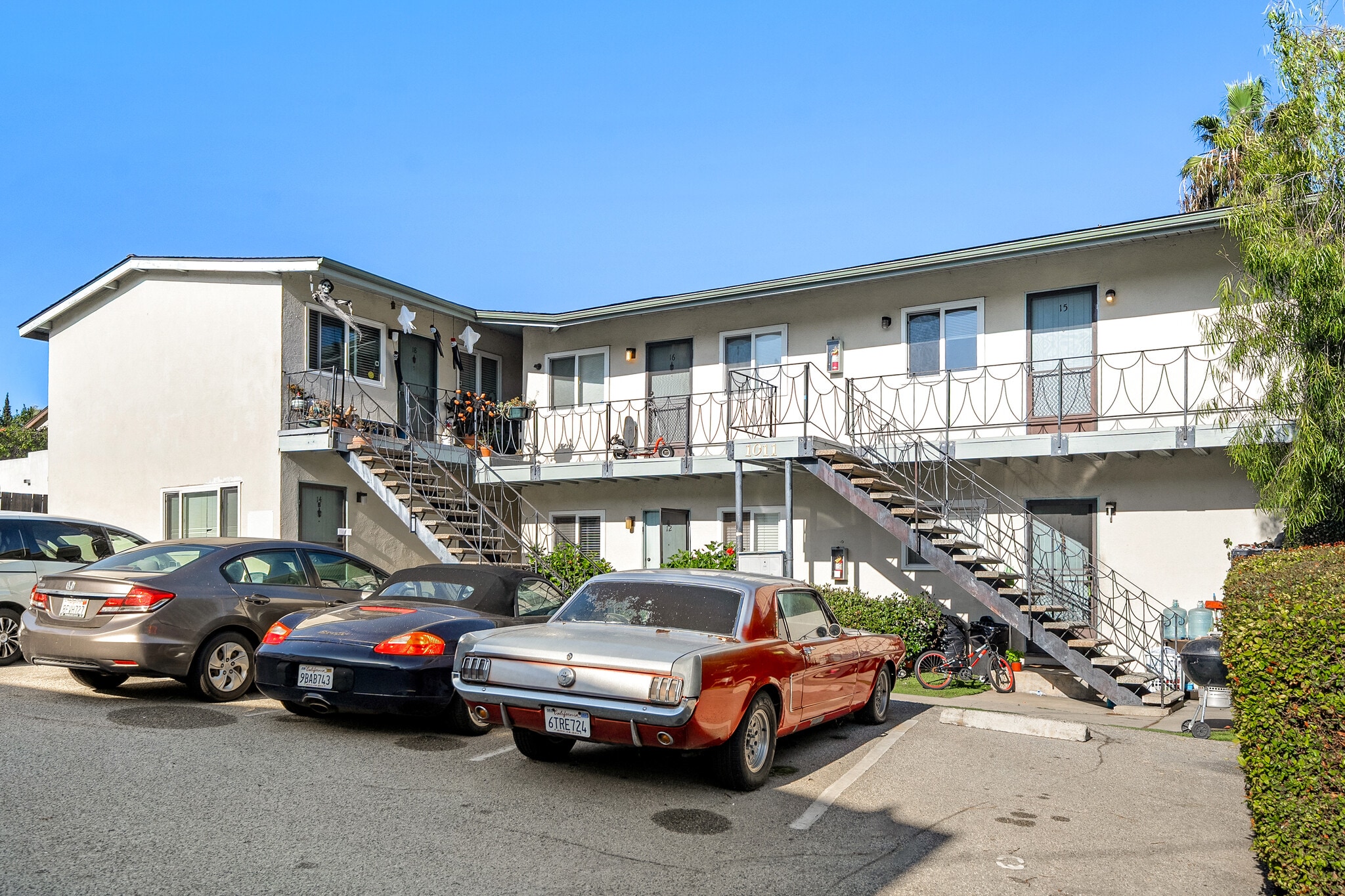 1011 Laguna St, Santa Barbara, CA for Sale