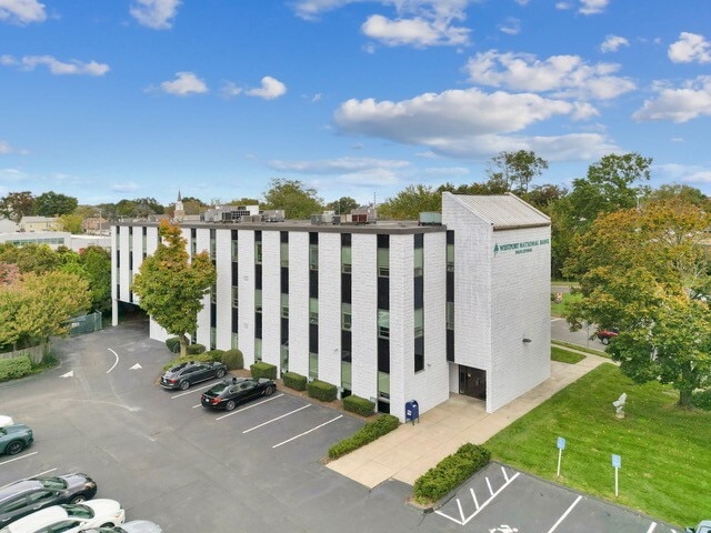 1100 Kings Hwy E, Fairfield, CT for Rent