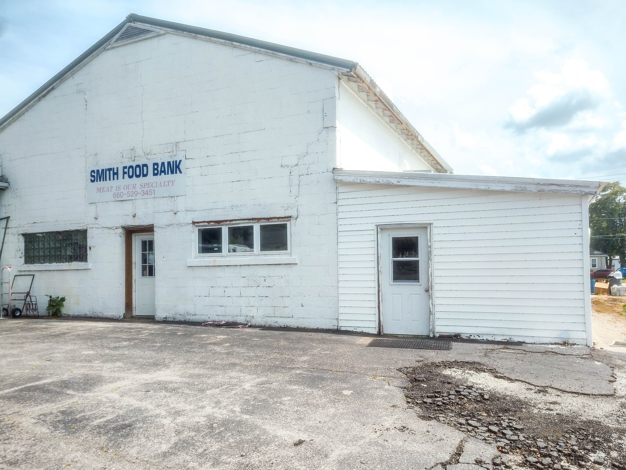 445 W Maple St, Slater, MO for Sale