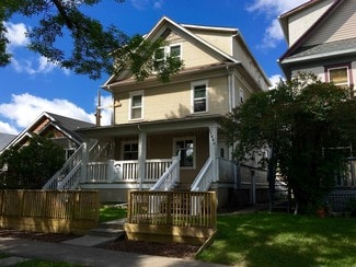 Edmonton, AB Apartments - 11446 92 St NW