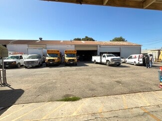 Oxnard, CA Retail - 2715 E Vineyard Ave