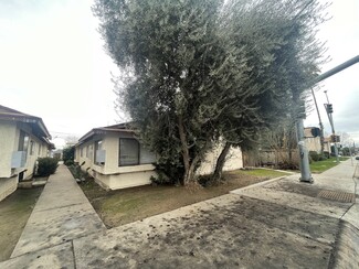 Bakersfield, CA undefined - 2716 N Chester Ave