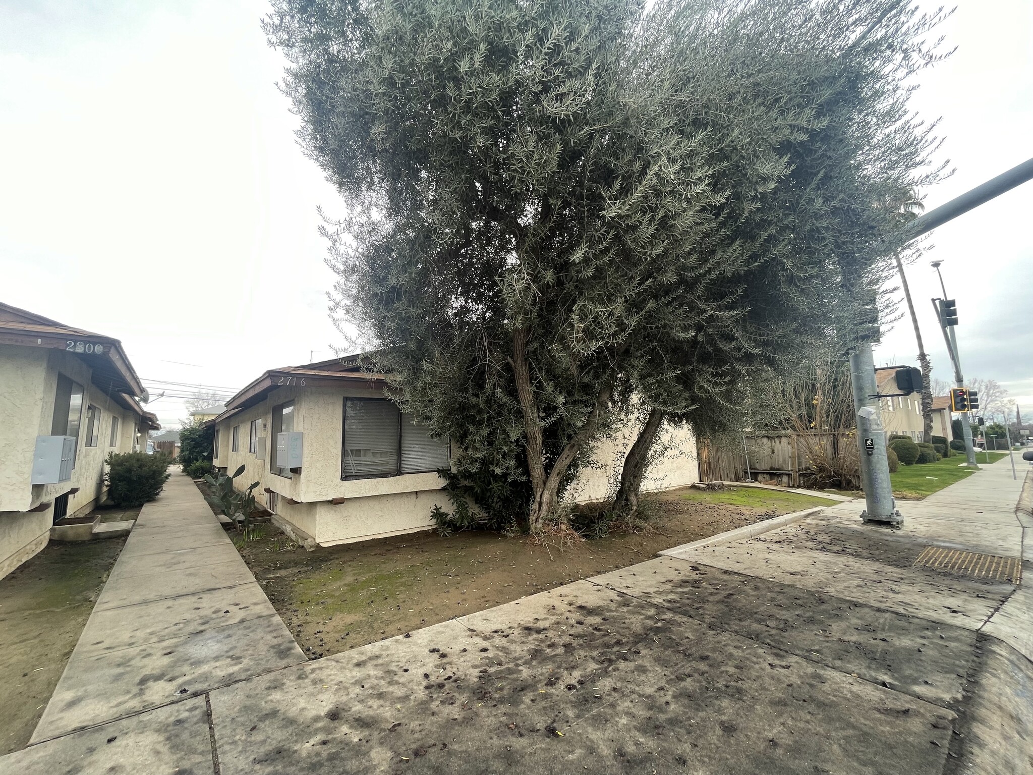 2716 N Chester Ave, Bakersfield, CA for Sale