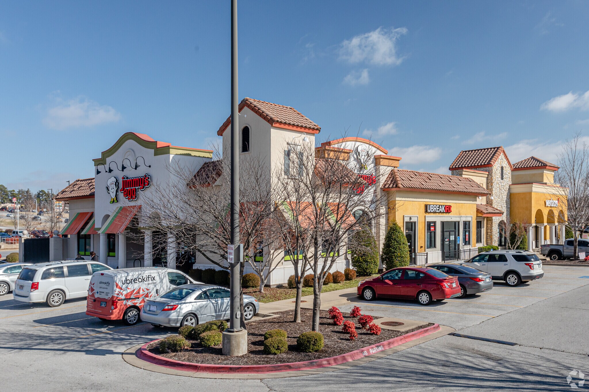 3931 N Shiloh Dr, Fayetteville, AR for Rent