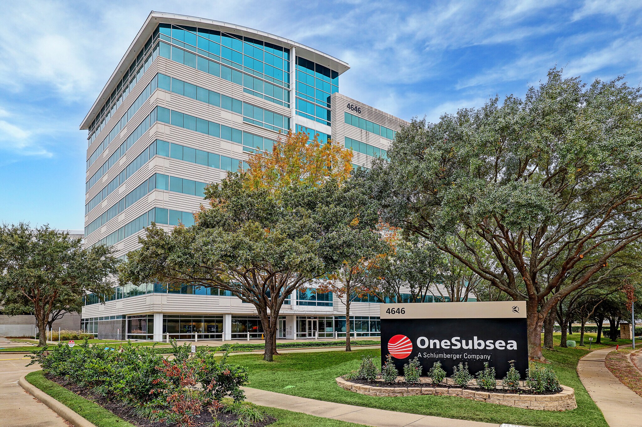 4646 W Sam Houston Pky N Houston, TX 77041 Office Property for Sale