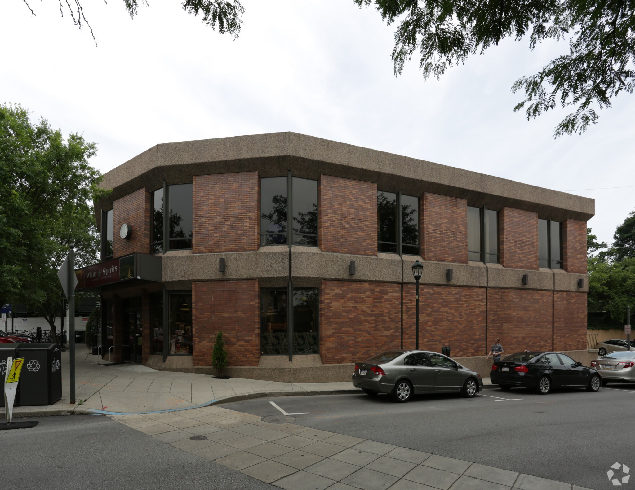 1 Station Cir, Narberth, PA for Sale
