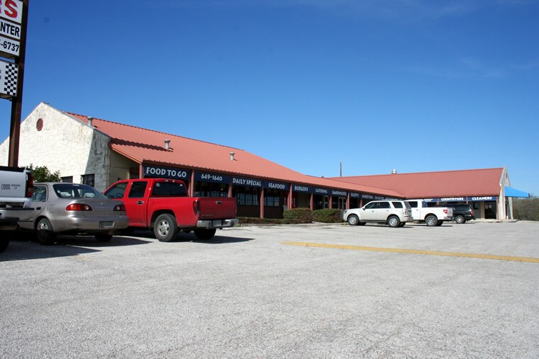 9595 E US Highway 87, San Antonio, TX for Rent