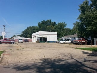 Topeka, KS Retail - 1818 NE Seward Ave