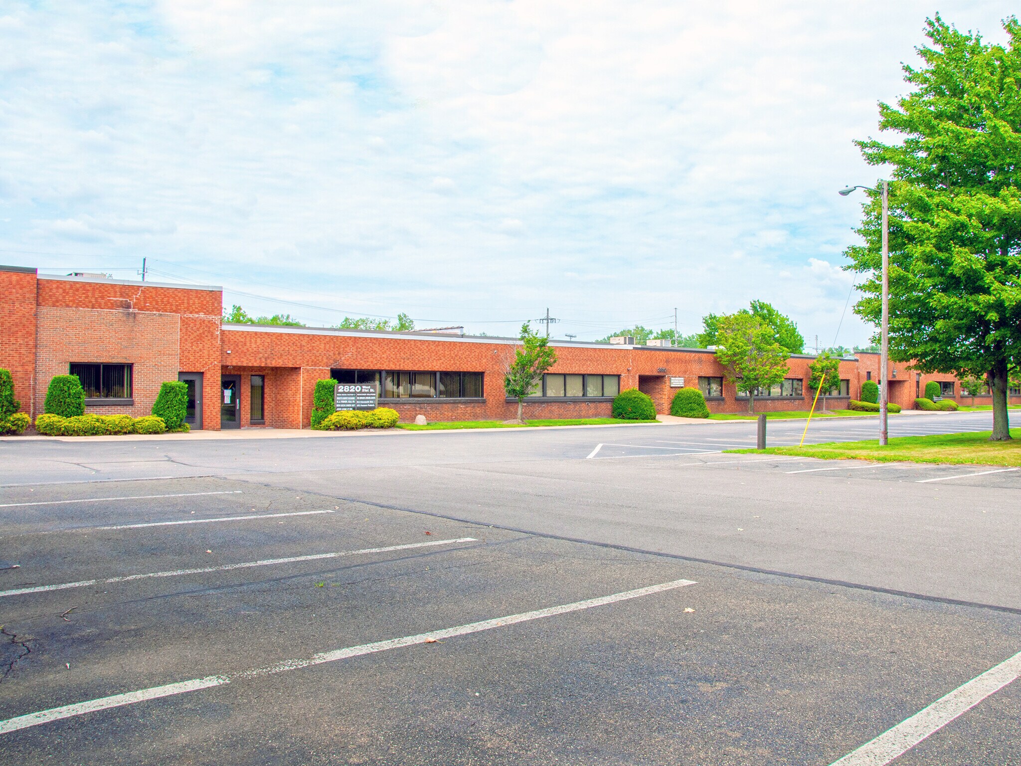 2800-2860 W 21st St, Erie, PA for Rent