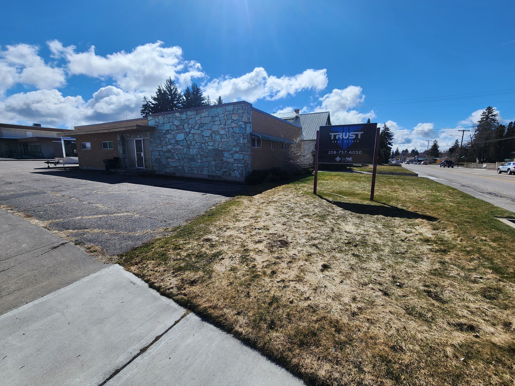 520 3rd St, Idaho Falls, ID for Sale
