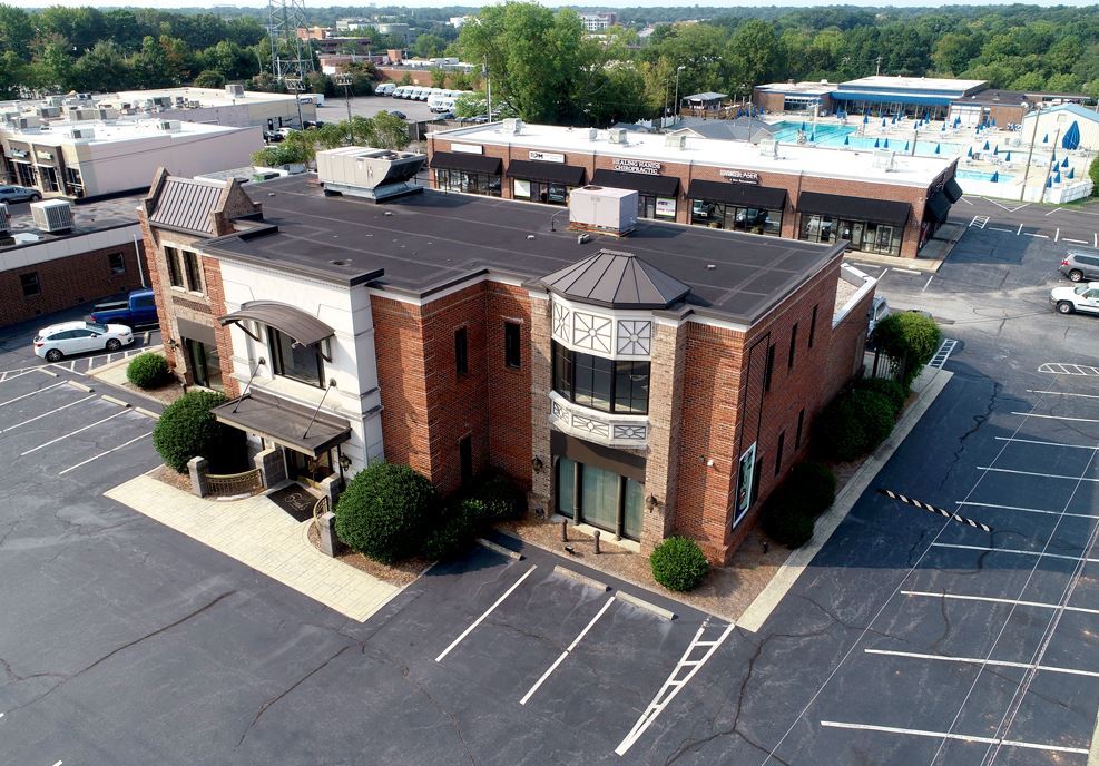 1951 Battleground Ave Greensboro, NC 27408 Retail Property for Lease