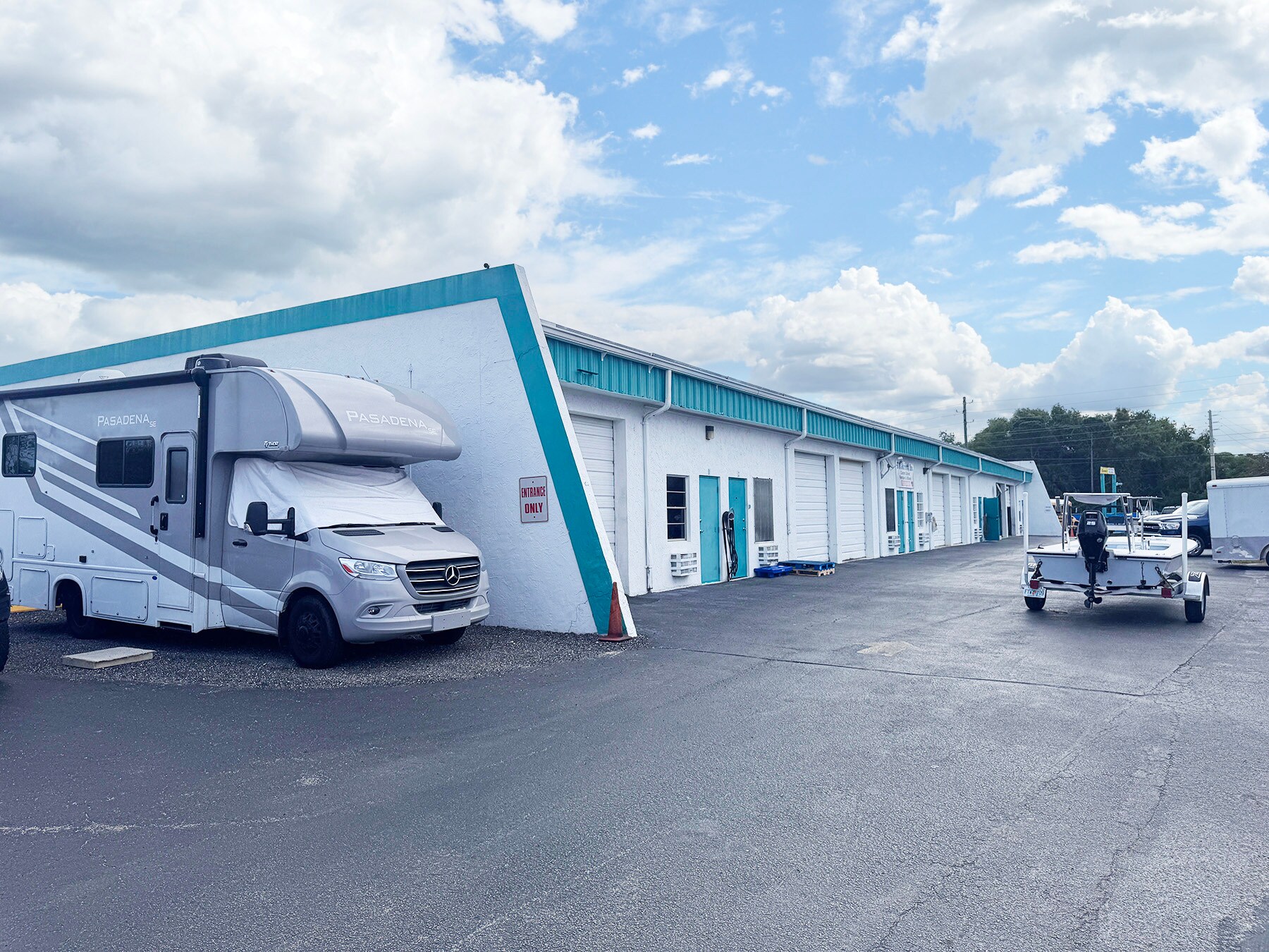 900-920 NE Industrial Blvd, Jensen Beach, FL for Rent