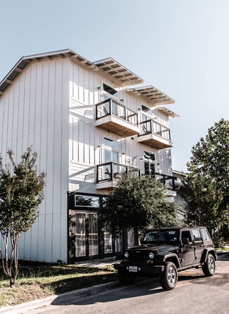 New Braunfels, TX Retail - 1147 N Academy Ave