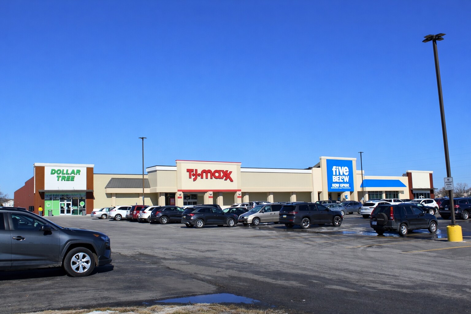 830 E Main St, Gardner, KS for Rent