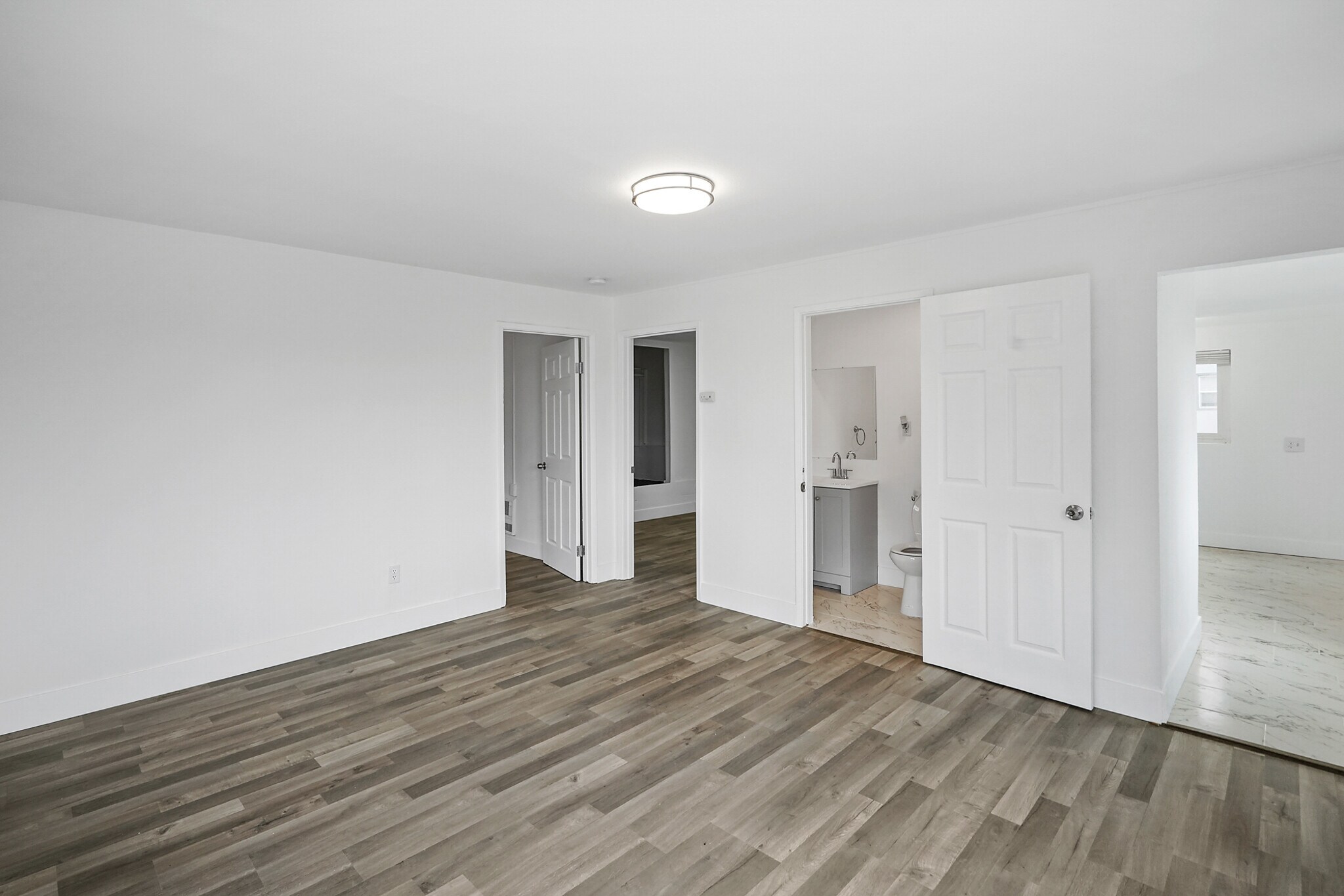 8117 Ney Ave, Oakland, CA for Sale