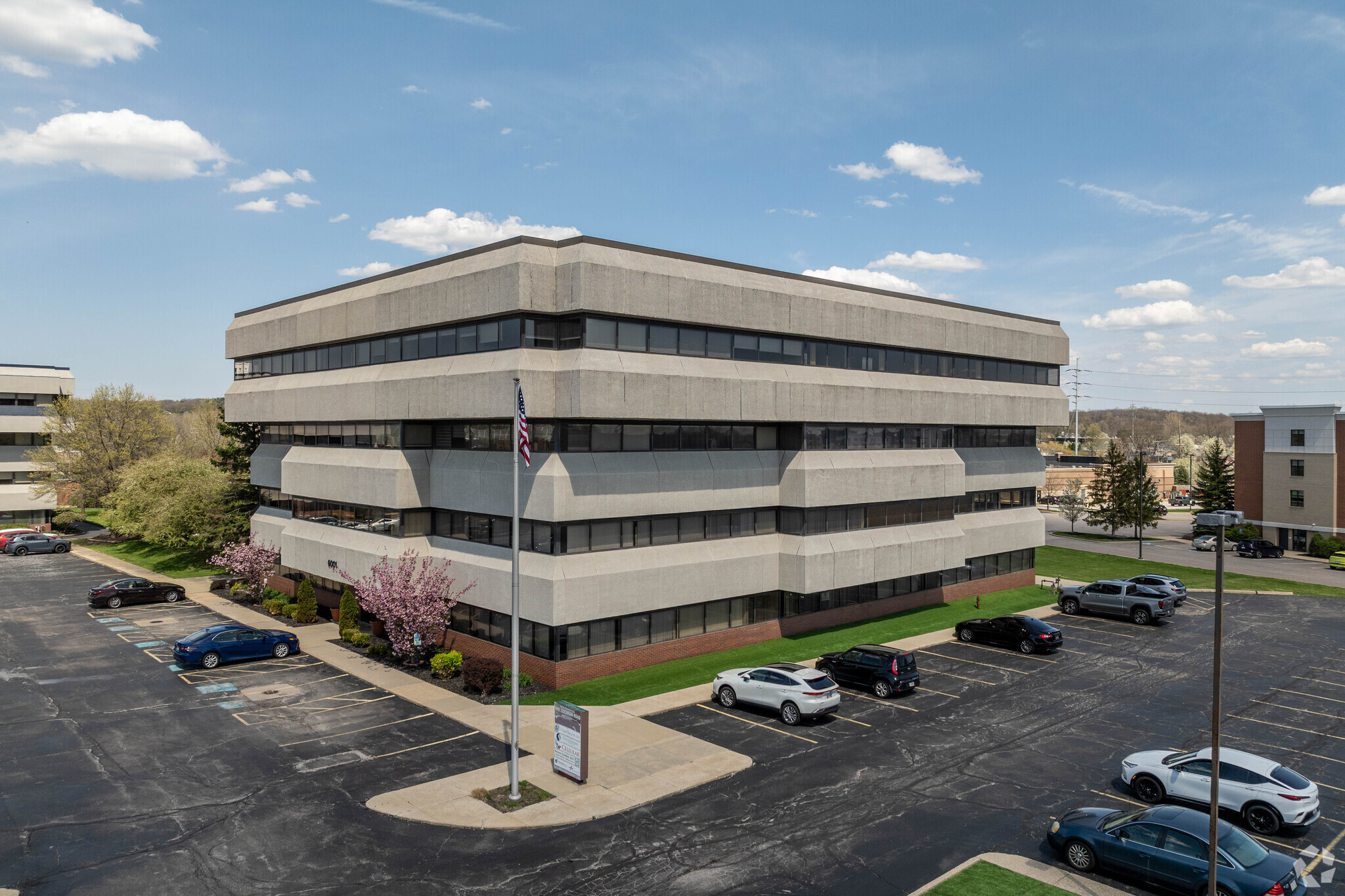 6001 Cochran Rd, Solon, OH for Rent