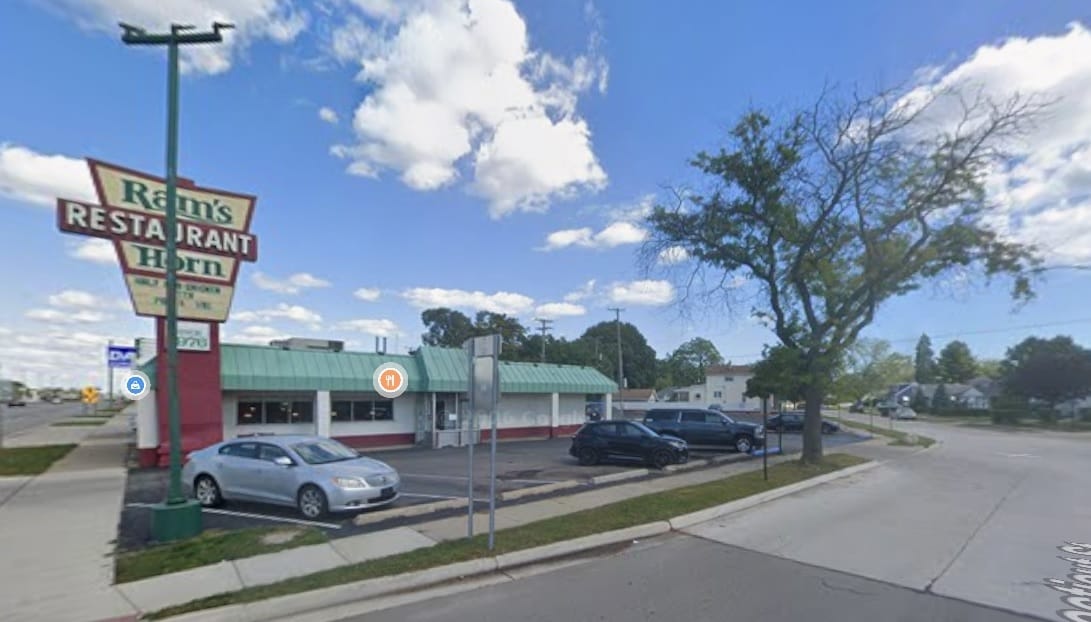 29220 Gratiot Ave, Roseville, MI for Sale