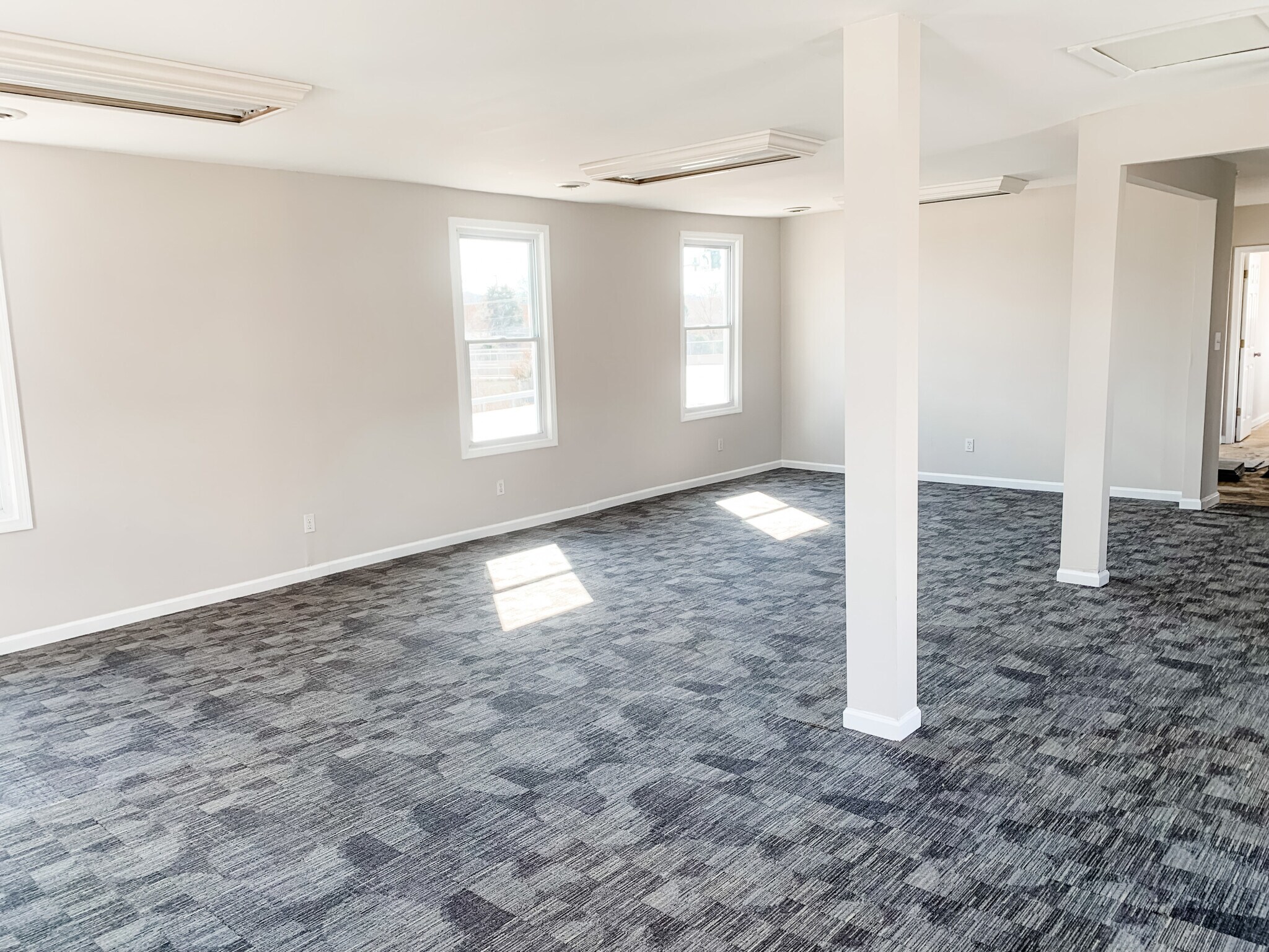 15 E 5th St Eureka, MO 63025 Retail Property for Sale on