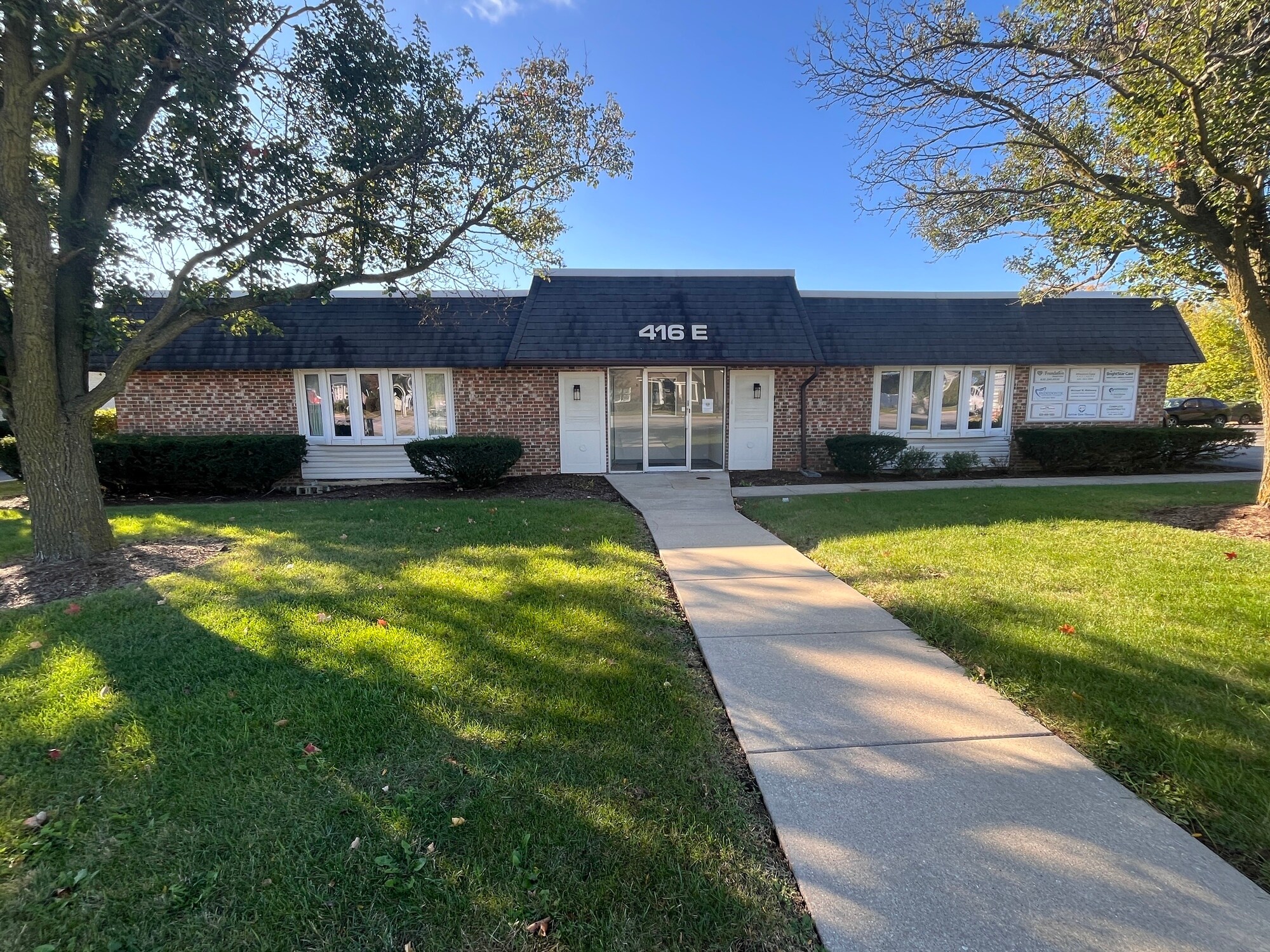 416 E Roosevelt Rd, Wheaton, IL for Rent