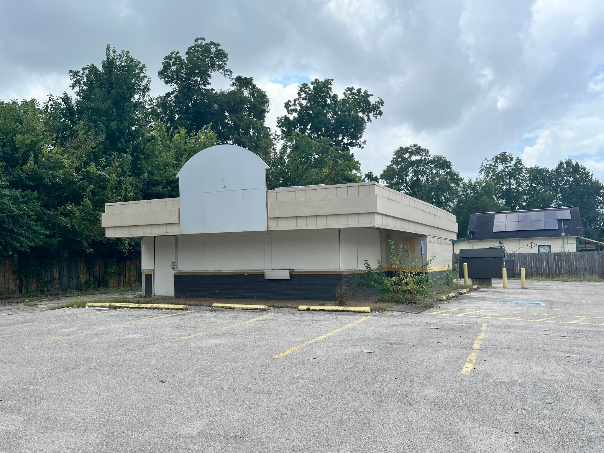 2999 Magnolia St, Beaumont, TX for Sale