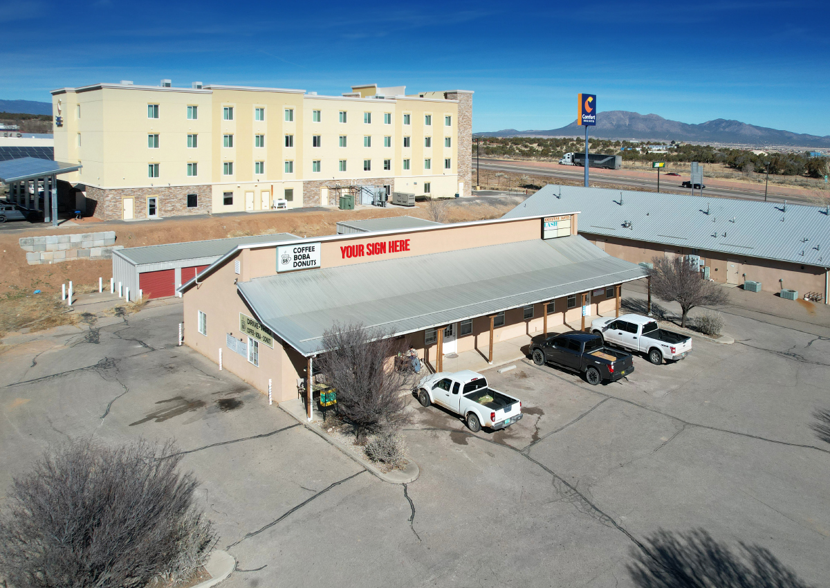 3 George Ct, Edgewood, NM for Rent