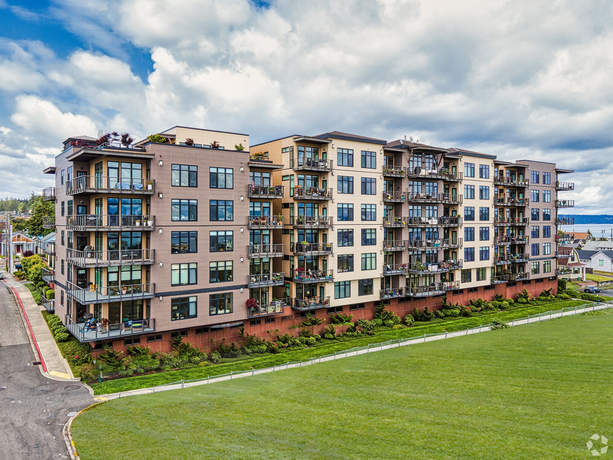 4961 Main St, Tacoma, WA for Sale