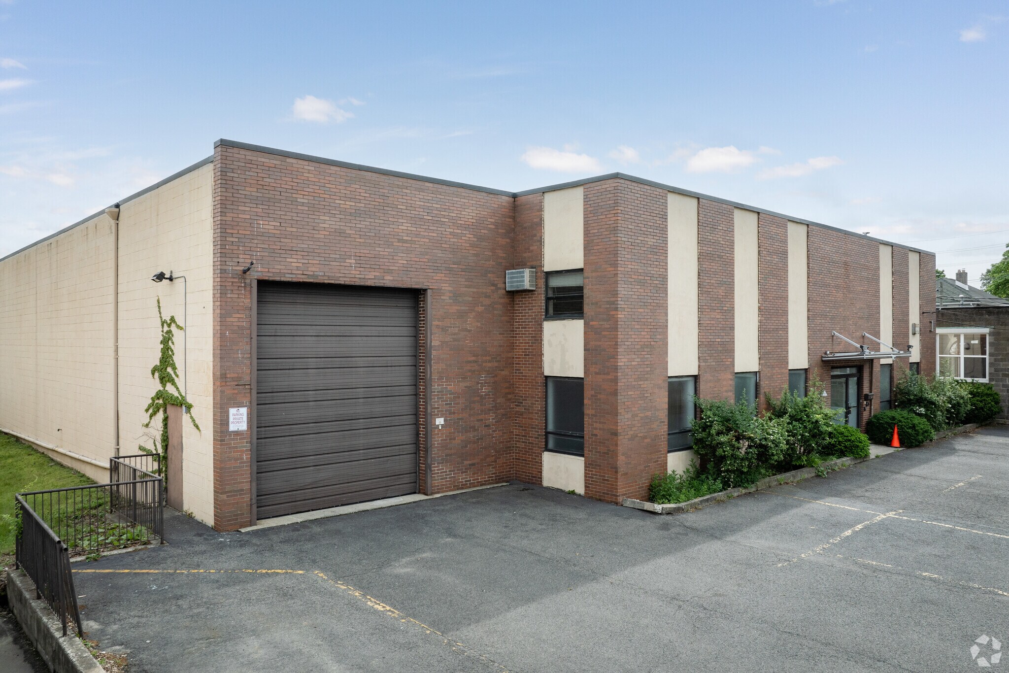 55 Voorhis Ln Hackensack, NJ 07601 Industrial Property for Lease on