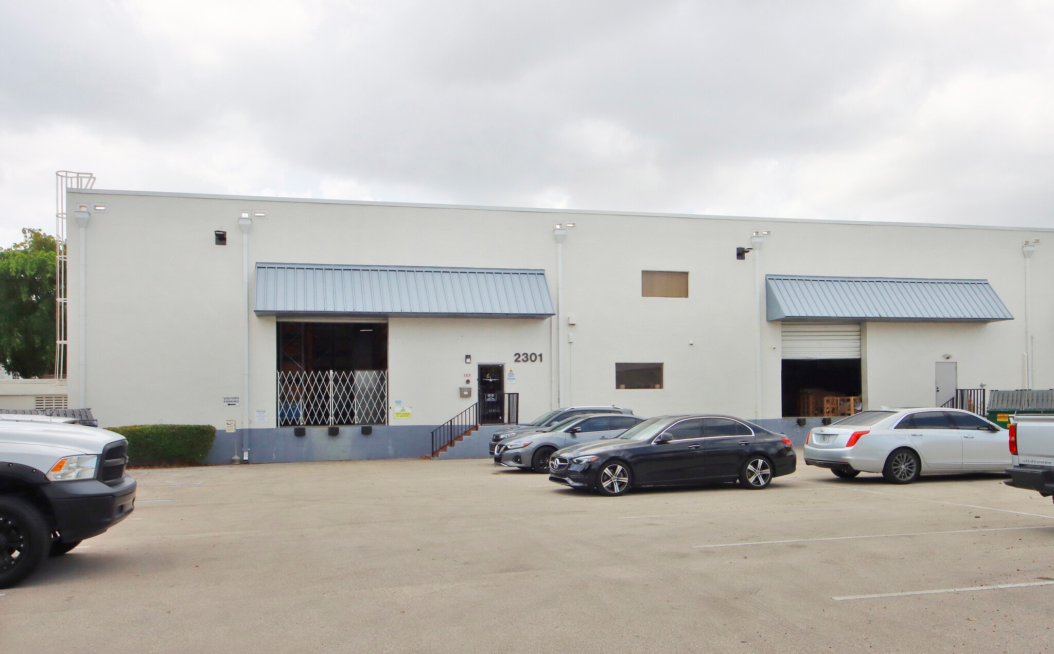 2301-2315 Stirling Rd, Fort Lauderdale, FL for Rent