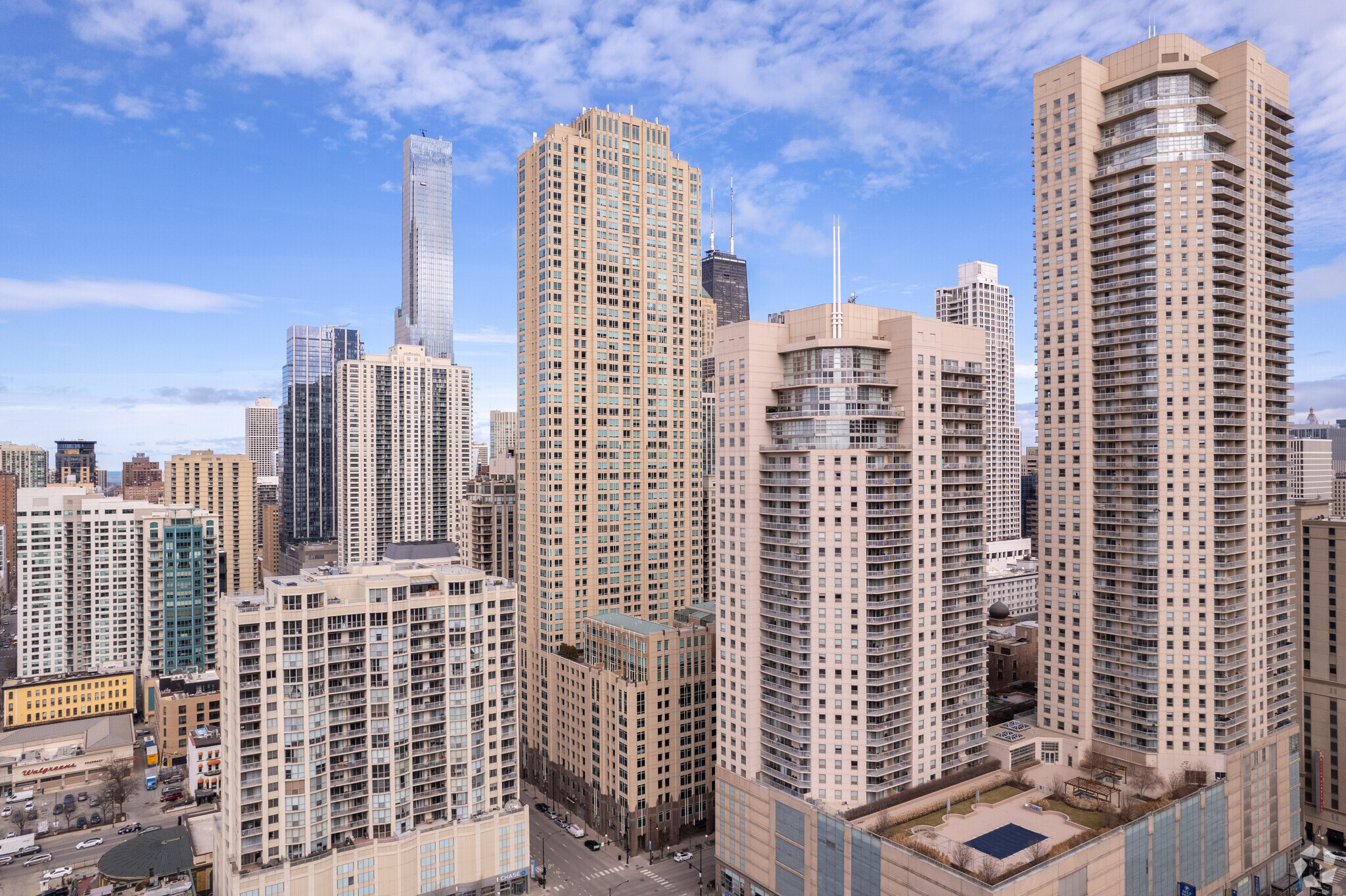 33 W Ontario St, Chicago, IL for Rent