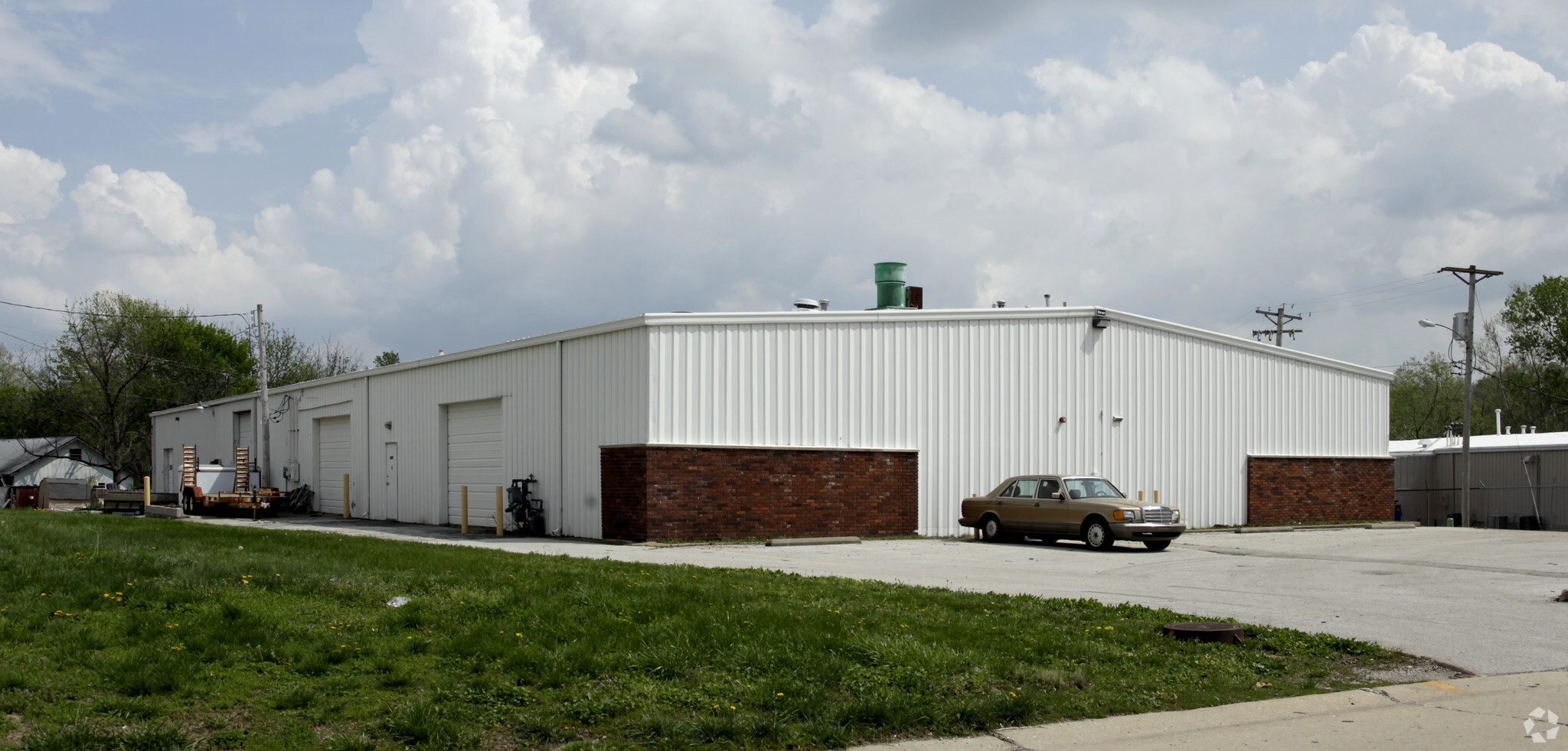 4332-4338 Bridgeton Industrial Dr, Bridgeton, MO for Rent