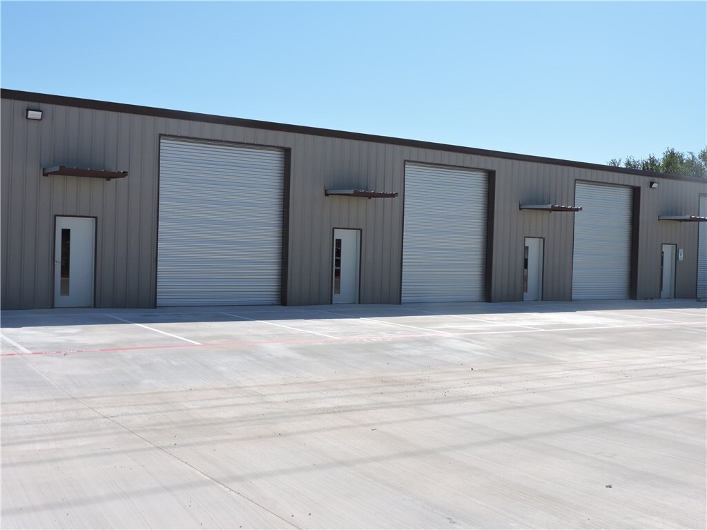 22108 Hwy 71 W, Spicewood, TX for Rent