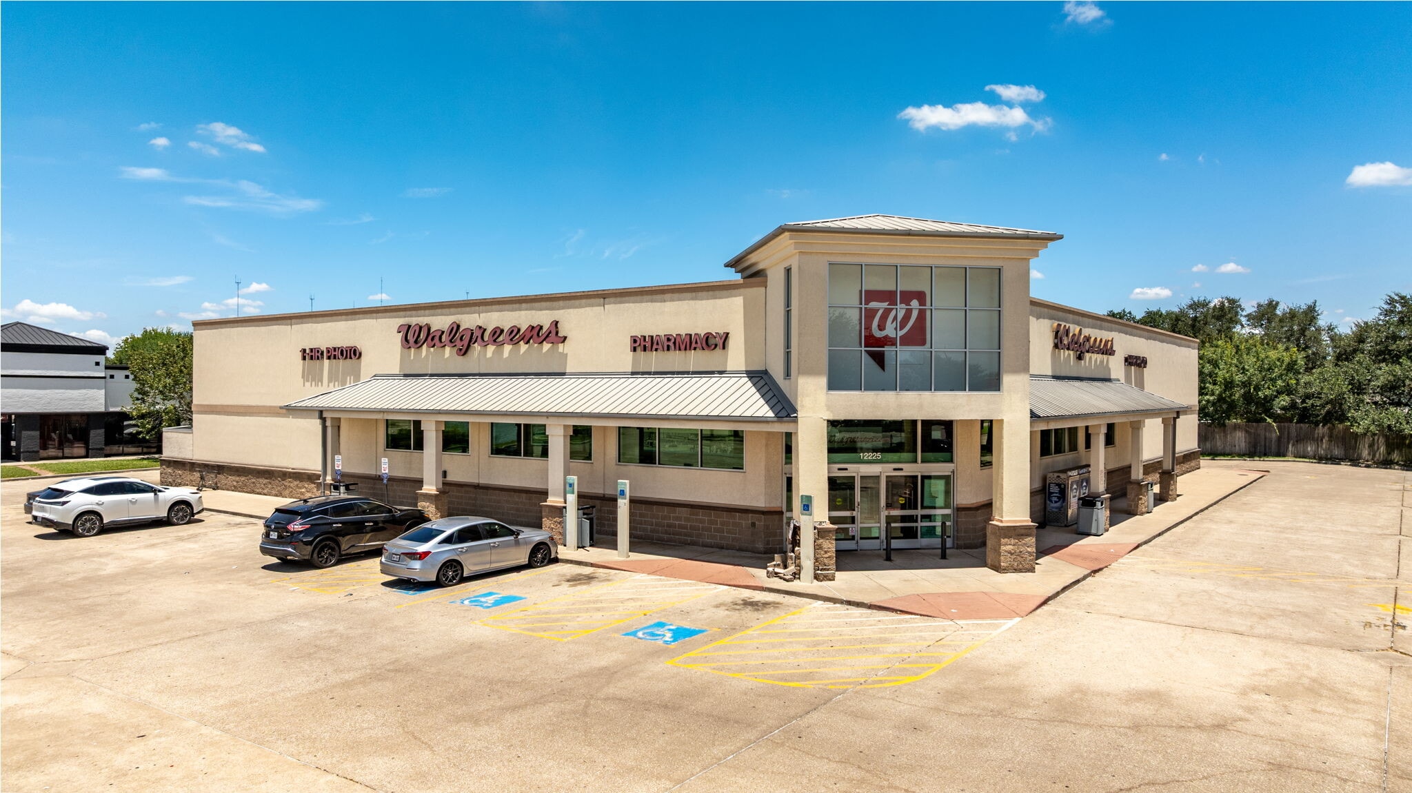 12225 Highway 6, Fresno, TX for Sale