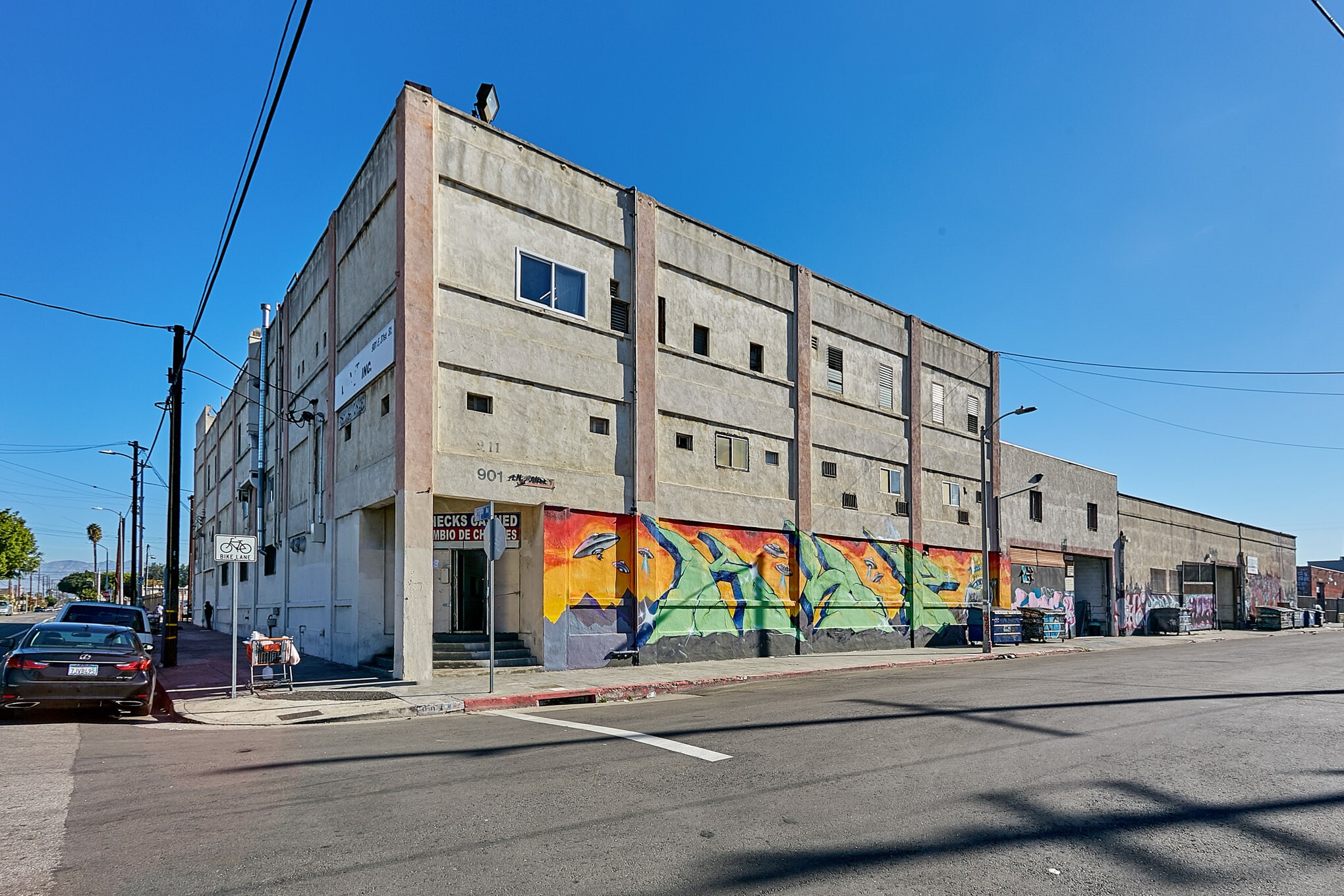 901 E 31st St, Los Angeles, CA for Rent