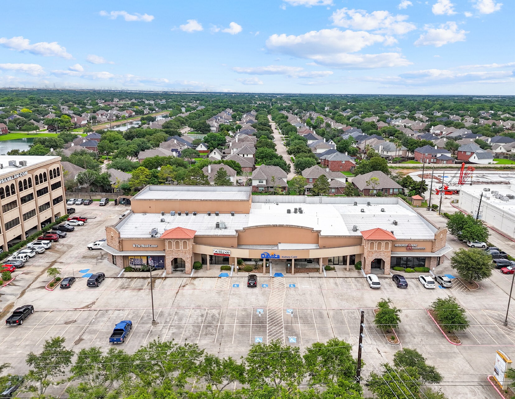 9223 Broadway St, Pearland, TX for Sale