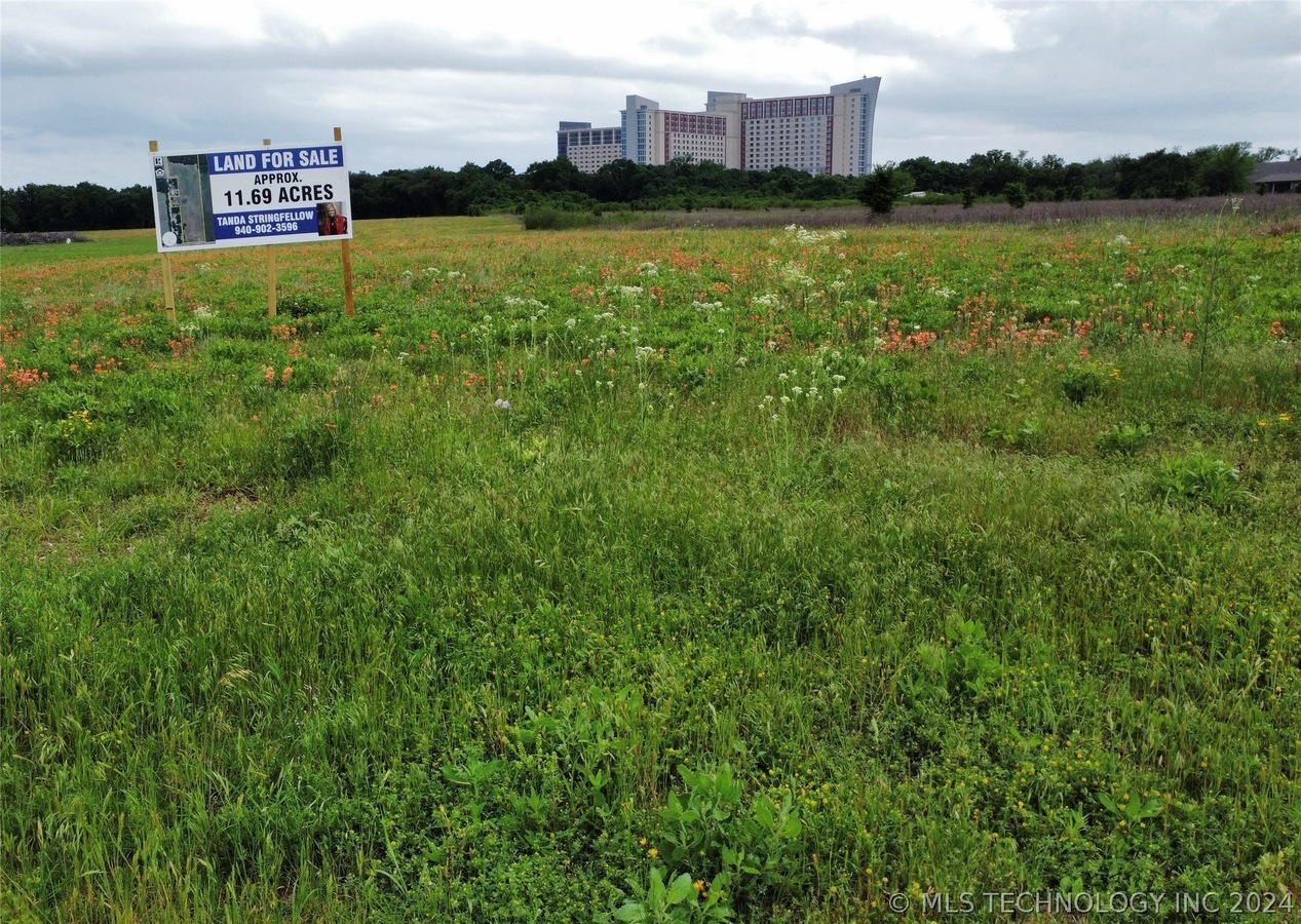 Rogers Rd and Merle Wolfe Rd, Thackerville, OK for Sale