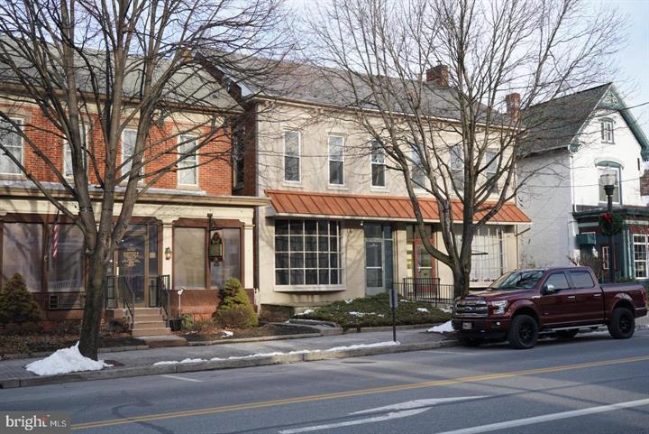 107 W Main St, Ephrata, PA for Rent