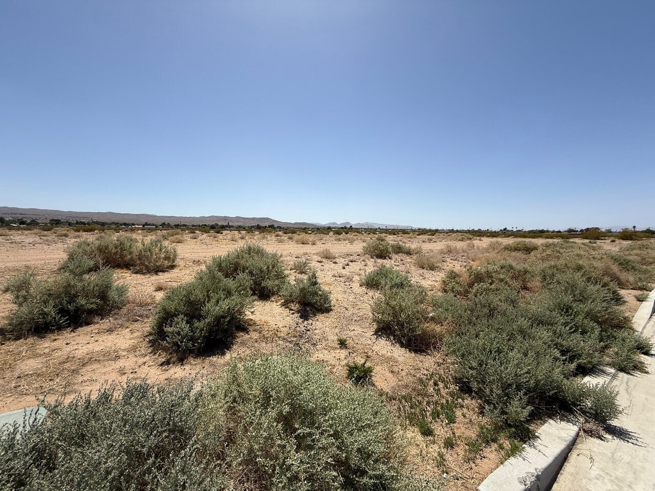 South Downs Street @ W. Rader, Ridgecrest, CA for Sale